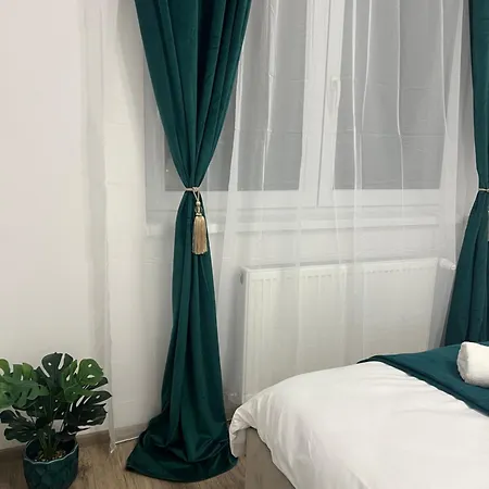 Apartment Emerald